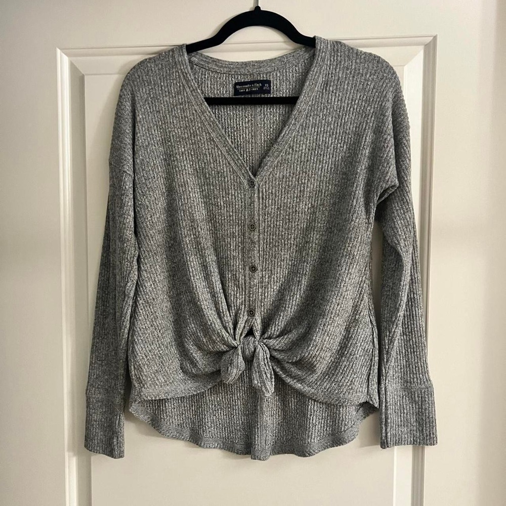 Abercrombie & Fitch Womens XS Heather Gray Ribbed V-Neck Tie Front Sweater